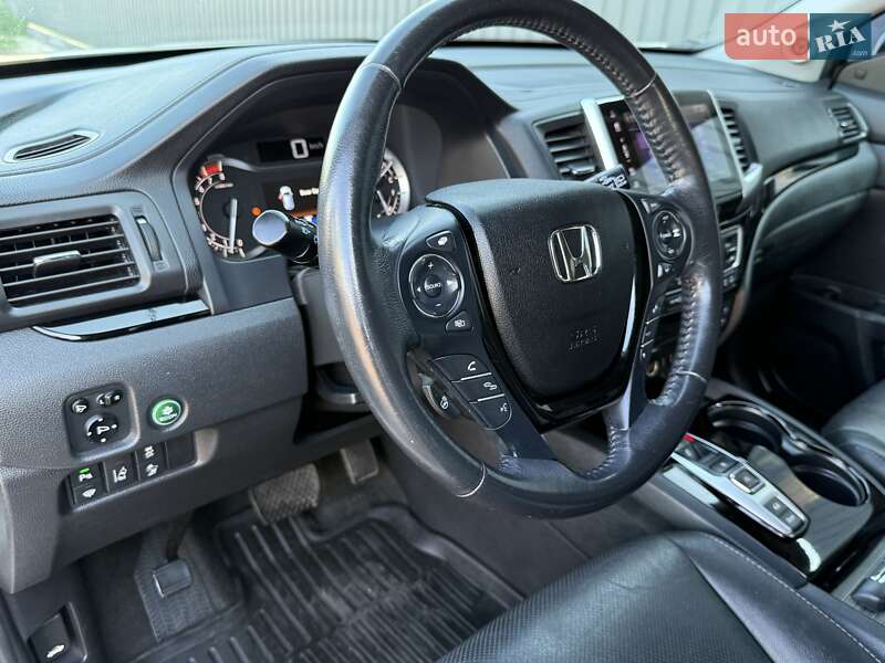 Внедорожник / Кроссовер Honda Pilot 2017 в Киеве фото 56 Внедорожник / Кроссовер Honda Pilot 2017 в Киеве
