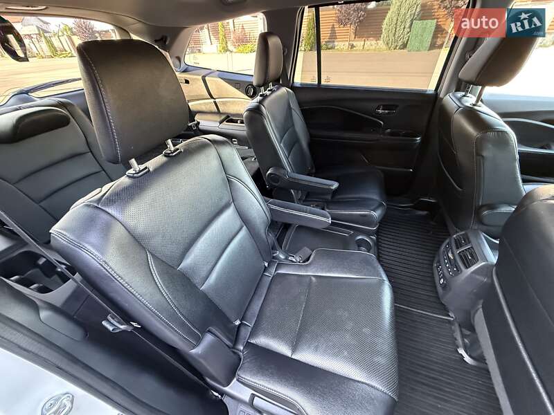 Внедорожник / Кроссовер Honda Pilot 2017 в Киеве фото 66 Внедорожник / Кроссовер Honda Pilot 2017 в Киеве