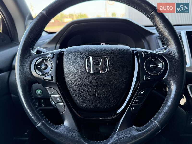 Внедорожник / Кроссовер Honda Pilot 2017 в Киеве фото 94 Внедорожник / Кроссовер Honda Pilot 2017 в Киеве