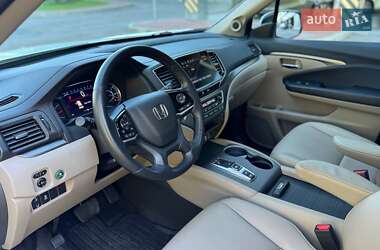 Внедорожник / Кроссовер Honda Pilot 2021 в 