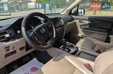 Внедорожник / Кроссовер Honda Pilot 2017 в 