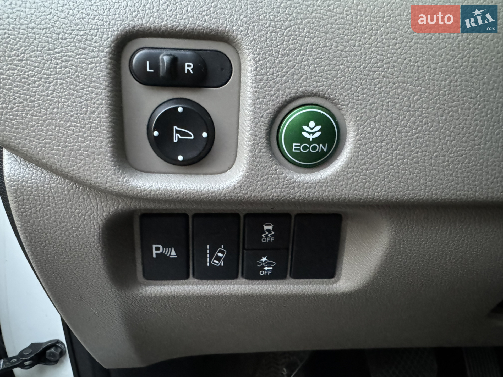 2016 Honda Pilot - мініатюра 26