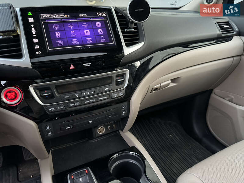 Внедорожник / Кроссовер Honda Pilot 2016 в Ровно фото 31 Внедорожник / Кроссовер Honda Pilot 2016 в Ровно