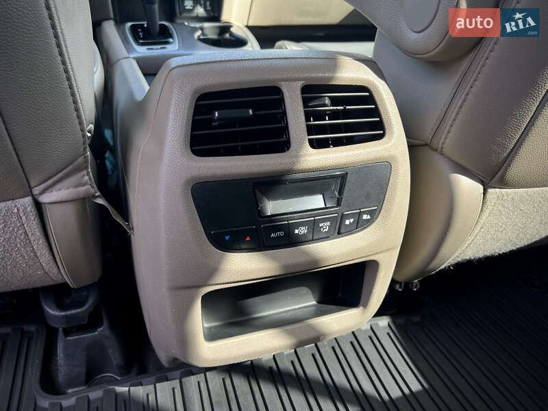 Внедорожник / Кроссовер Honda Pilot 2017 в Киеве фото 15 Внедорожник / Кроссовер Honda Pilot 2017 в Киеве