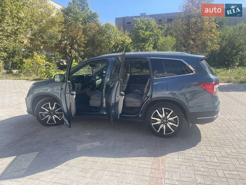 Внедорожник / Кроссовер Honda Pilot 2021 в Запорожье
