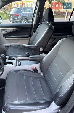 Внедорожник / Кроссовер Honda Pilot 2019 в 