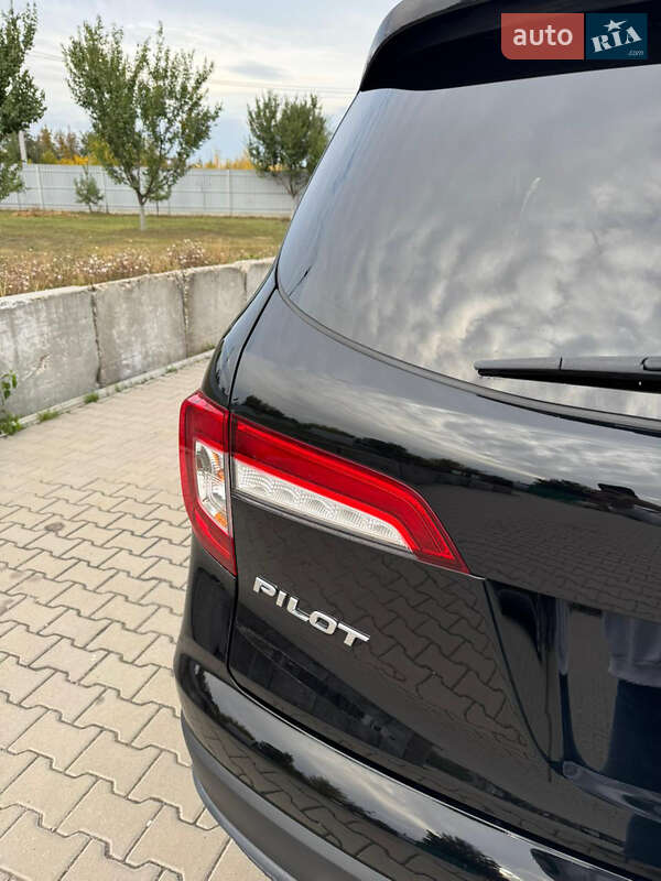 Позашляховик / Кросовер Honda Pilot 2020 в Лубнах