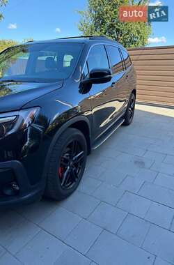 Внедорожник / Кроссовер Honda Pilot 2019 в 