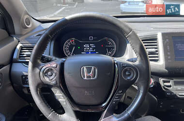 Внедорожник / Кроссовер Honda Pilot 2017 в Киеве