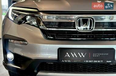 Позашляховик / Кросовер Honda Pilot 2018 в 