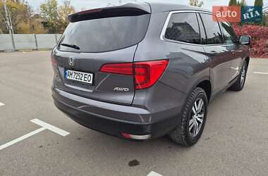 Позашляховик / Кросовер Honda Pilot 2018 в  фото 7 Позашляховик / Кросовер Honda Pilot 2018 в