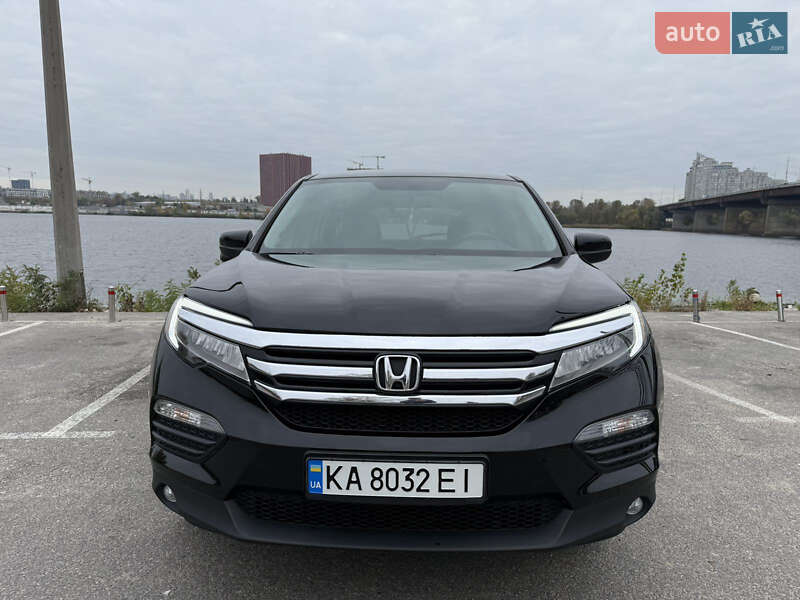 Позашляховик / Кросовер Honda Pilot 2017 в Києві