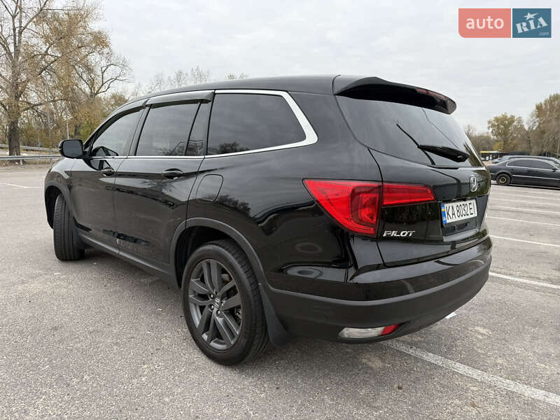 Позашляховик / Кросовер Honda Pilot 2017 в Києві