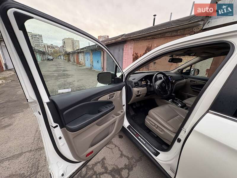 Внедорожник / Кроссовер Honda Pilot 2018 в Киеве фото 13 Внедорожник / Кроссовер Honda Pilot 2018 в Киеве