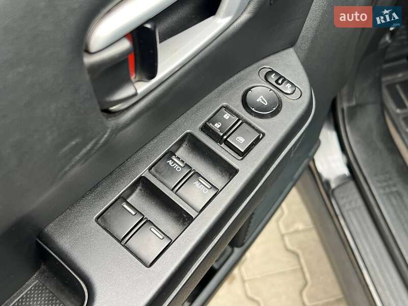 Позашляховик / Кросовер Honda Pilot 2008 в Києві