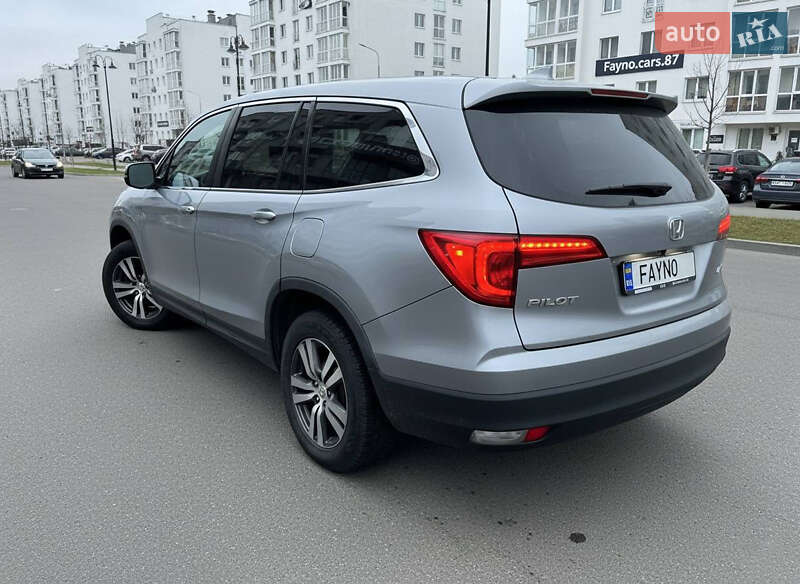 Позашляховик / Кросовер Honda Pilot 2017 в Києві