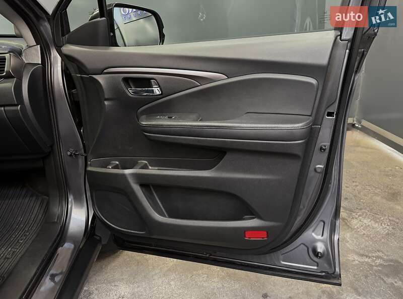 Внедорожник / Кроссовер Honda Pilot 2017 в Киеве фото 38 Внедорожник / Кроссовер Honda Pilot 2017 в Киеве