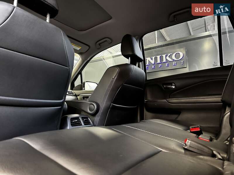Внедорожник / Кроссовер Honda Pilot 2017 в Киеве фото 31 Внедорожник / Кроссовер Honda Pilot 2017 в Киеве