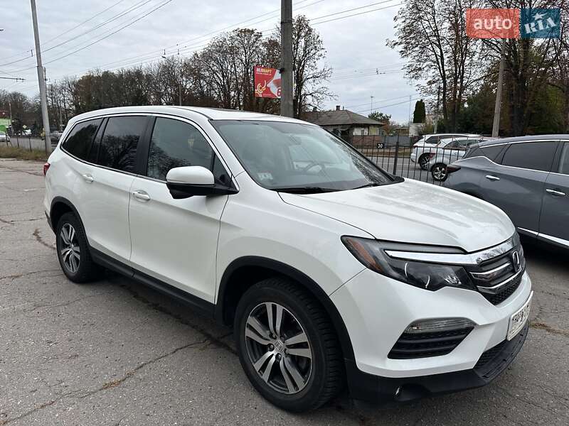 Внедорожник / Кроссовер Honda Pilot 2018 в Полтаве