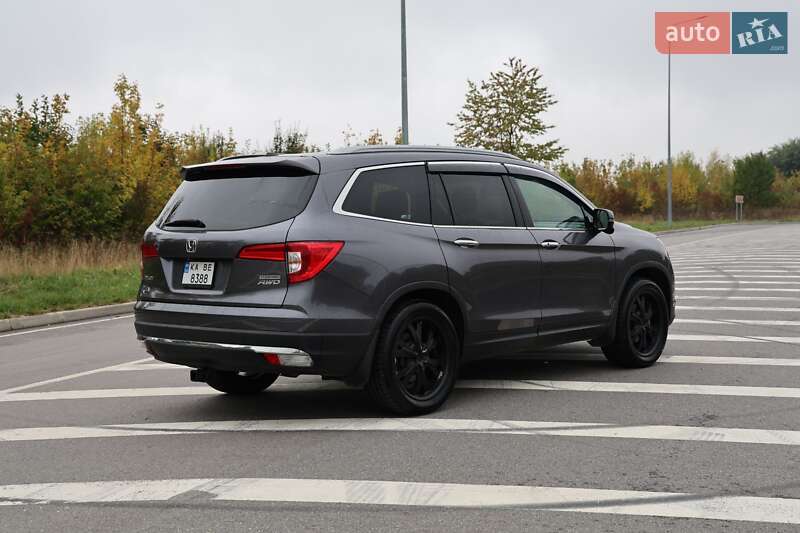 Внедорожник / Кроссовер Honda Pilot 2018 в Хмельницком