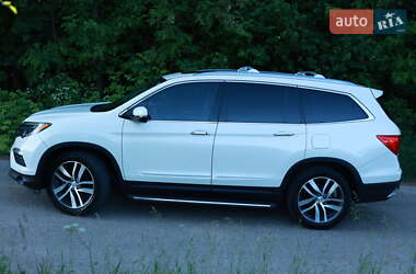 Позашляховик / Кросовер Honda Pilot 2017 в Києві
