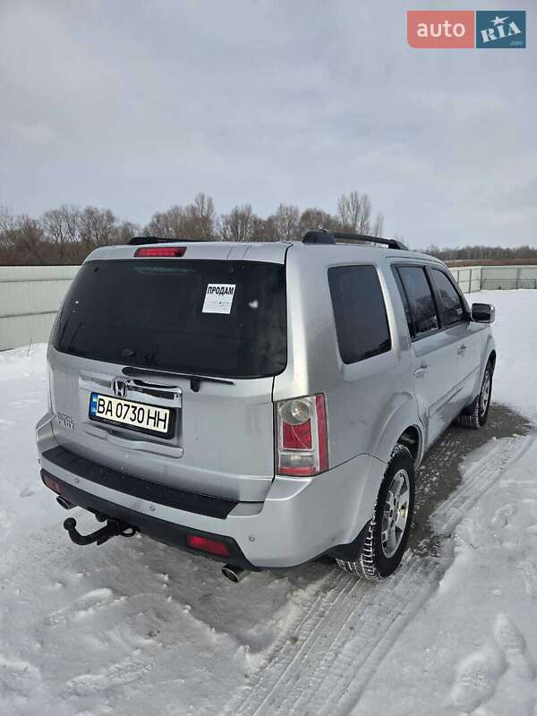 Внедорожник / Кроссовер Honda Pilot 2008 в Хороле