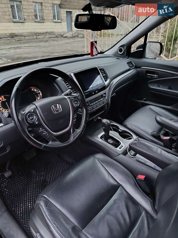 Внедорожник / Кроссовер Honda Pilot 2015 в Харькове