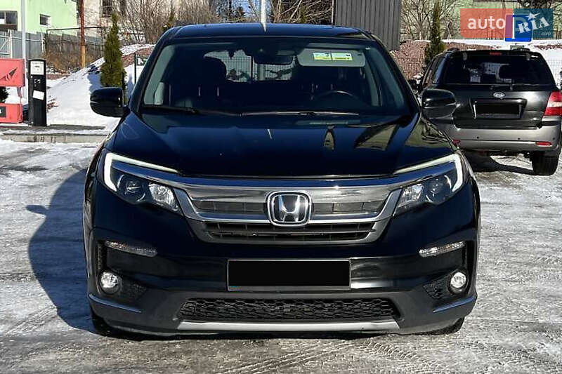 Позашляховик / Кросовер Honda Pilot 2019 в Чернівцях