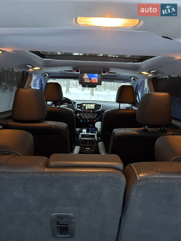 Внедорожник / Кроссовер Honda Pilot 2019 в Киеве