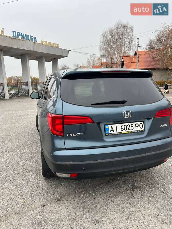 Внедорожник / Кроссовер Honda Pilot 2015 в Киеве