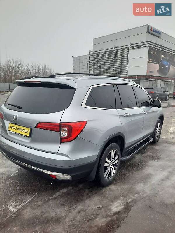 Позашляховик / Кросовер Honda Pilot 2017 в Полтаві фото 5 Позашляховик / Кросовер Honda Pilot 2017 в Полтаві