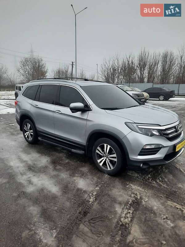 Позашляховик / Кросовер Honda Pilot 2017 в Полтаві фото 8 Позашляховик / Кросовер Honda Pilot 2017 в Полтаві