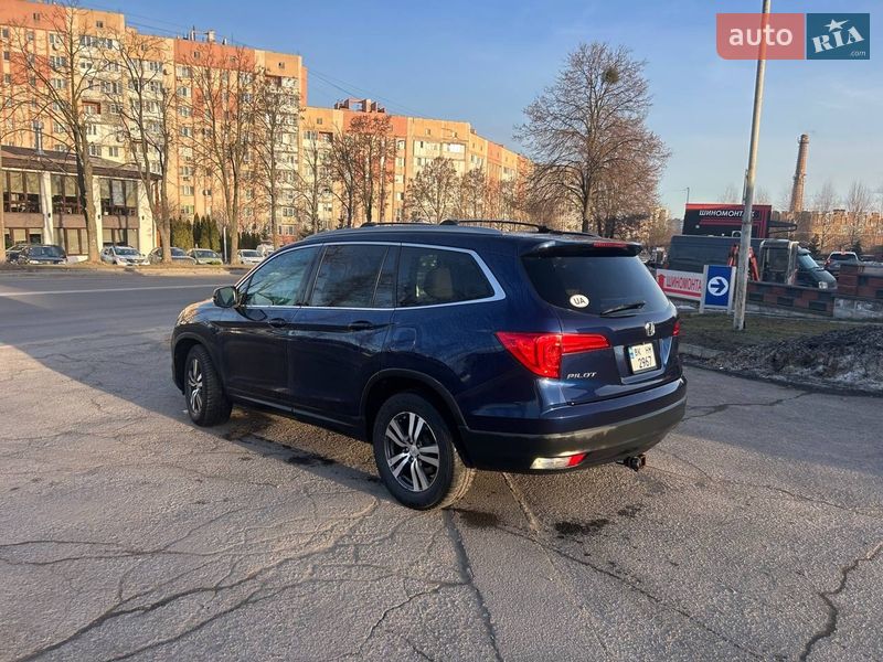 Внедорожник / Кроссовер Honda Pilot 2016 в Ровно