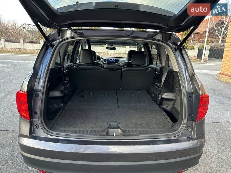 Внедорожник / Кроссовер Honda Pilot 2017 в Киеве