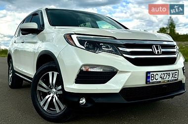 Позашляховик / Кросовер Honda Pilot 2017 в Трускавці