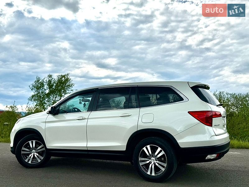 Позашляховик / Кросовер Honda Pilot 2017 в Трускавці