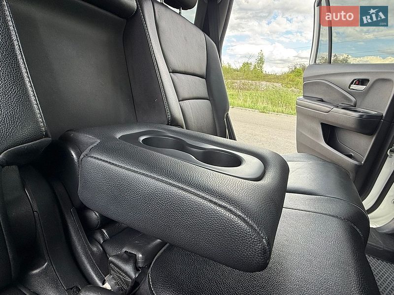 Позашляховик / Кросовер Honda Pilot 2017 в Трускавці