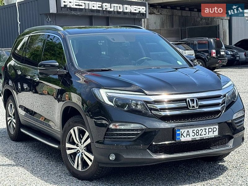 Внедорожник / Кроссовер Honda Pilot 2017 в Днепре