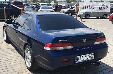 Купе Honda Prelude 2000 в Черновцах