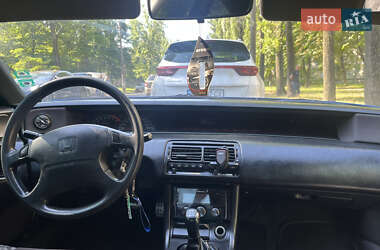 Купе Honda Prelude 1993 в 