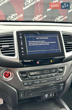 Пикап Honda Ridgeline 2017 в 