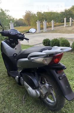 Макси-скутер Honda SH 125 2014 в Сокирянах
