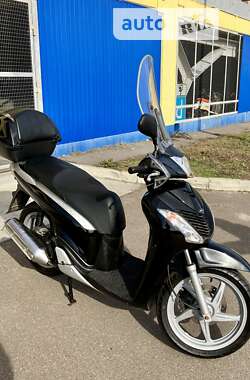 Скутер Honda SH 125 2009 в Киеве