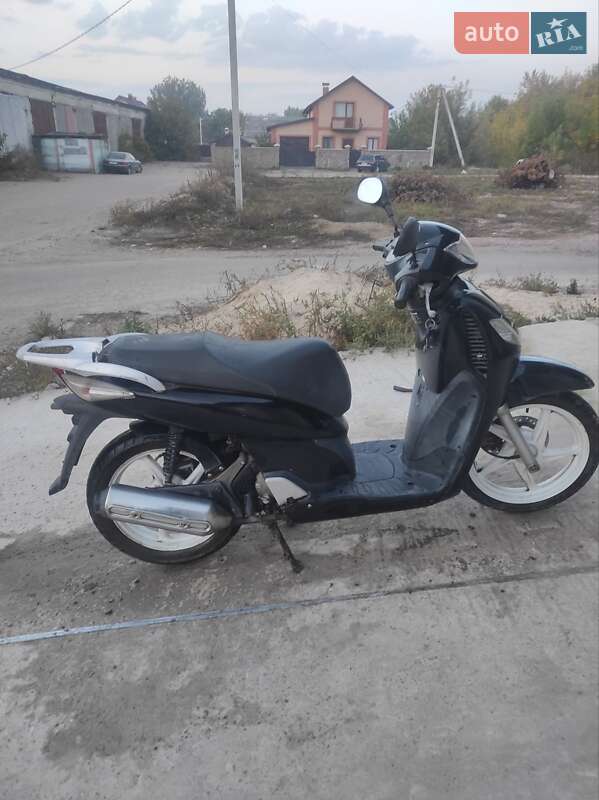 Мопеды Honda SH 125 2009 в Овруче