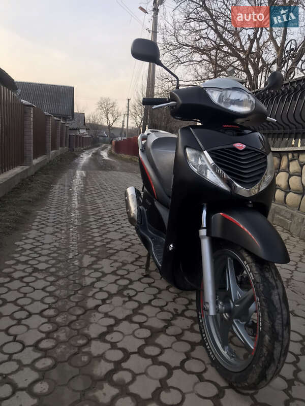 Скутер Honda SH 125 2009 в Делятине