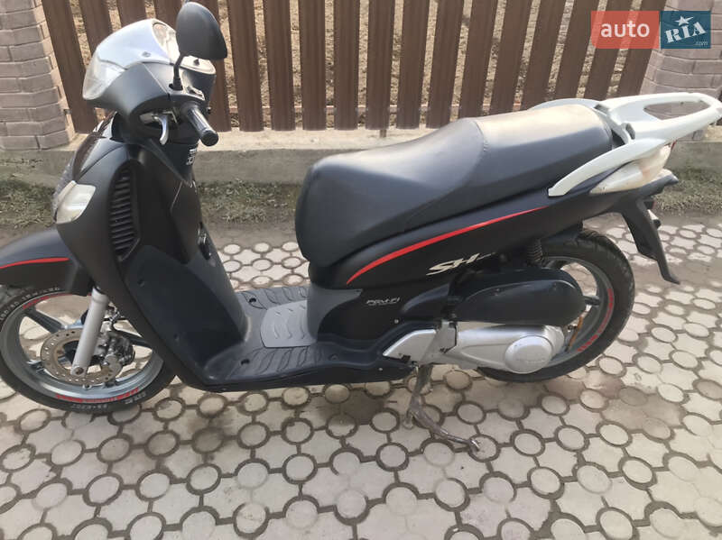 Скутер Honda SH 125 2009 в Делятине