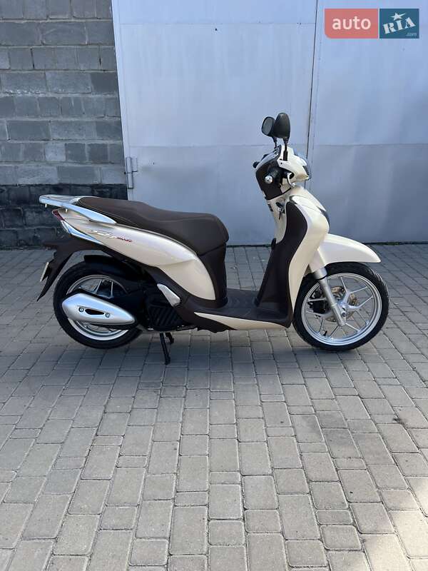 Скутер Honda SH 125 2015 в Білій Церкві