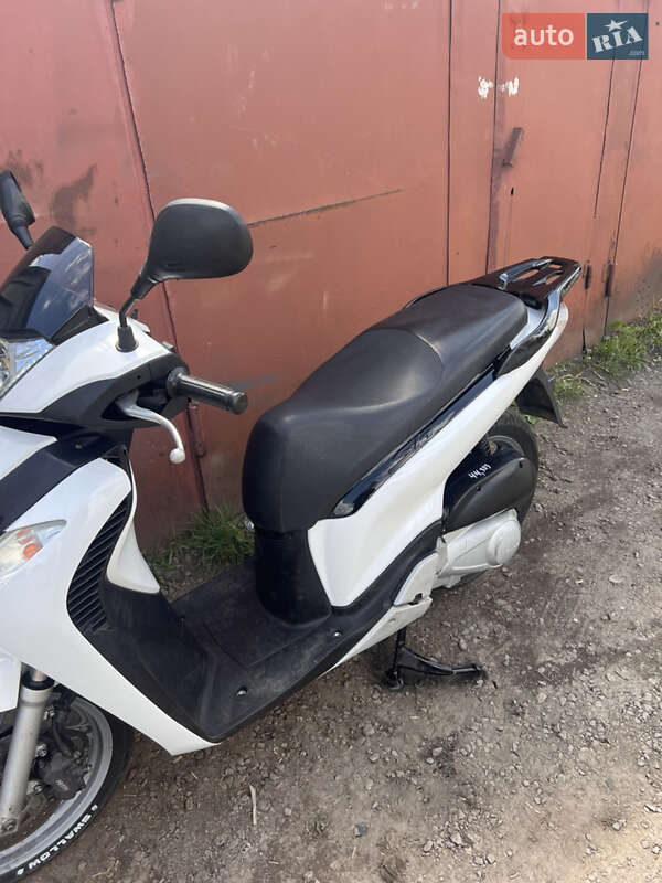 Макси-скутер Honda SH 150 2012 в Белой Церкви
