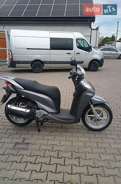 Максі-скутер Honda SH 300i 2011 в Шептицькому