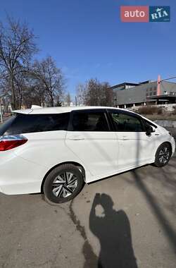 Минивэн Honda Shuttle 2018 в 